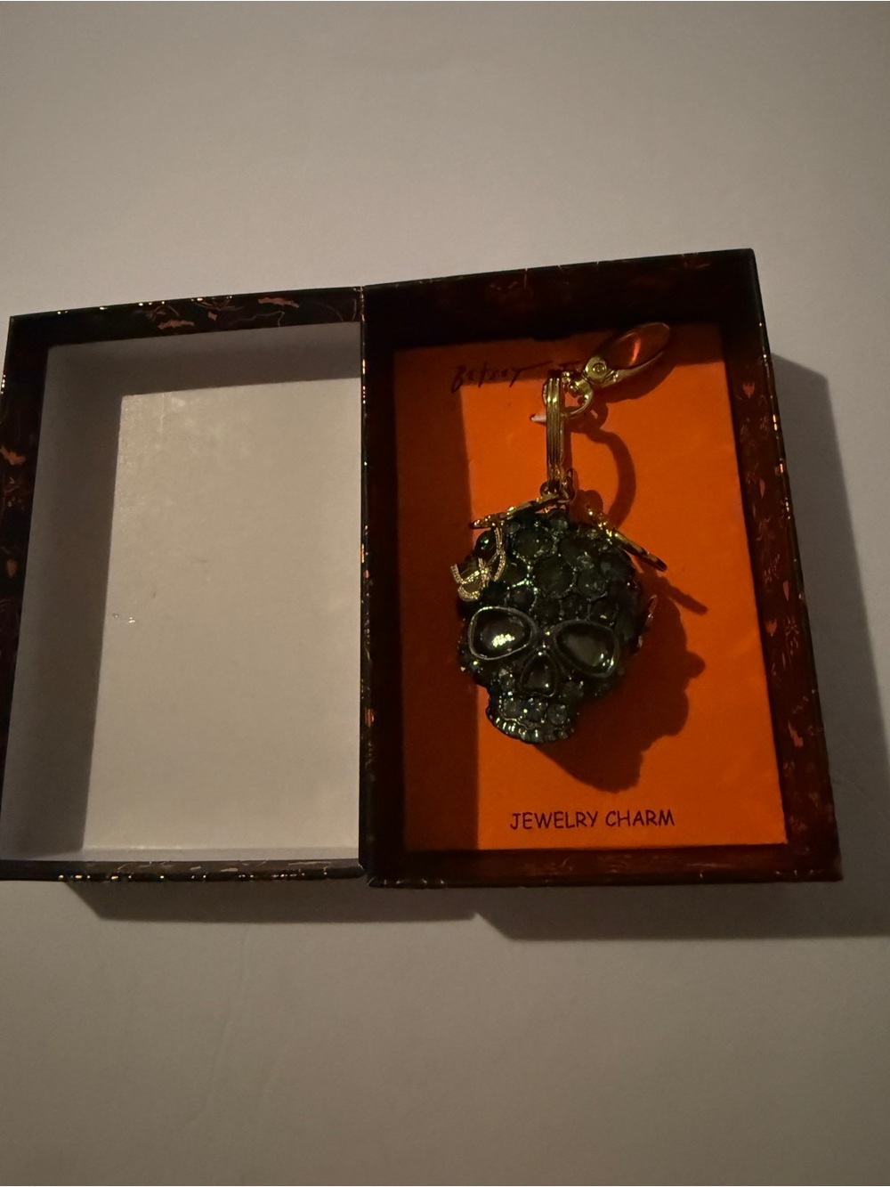 NWT Betsey Johnson Crystal Skull Bag Charm with Butterfly & Bow Accents, Hallowe - Picture 9 of 9